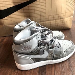 Nike Air Jordan 1 in unique gray color! Kids size 6.5, Brand new, never worn